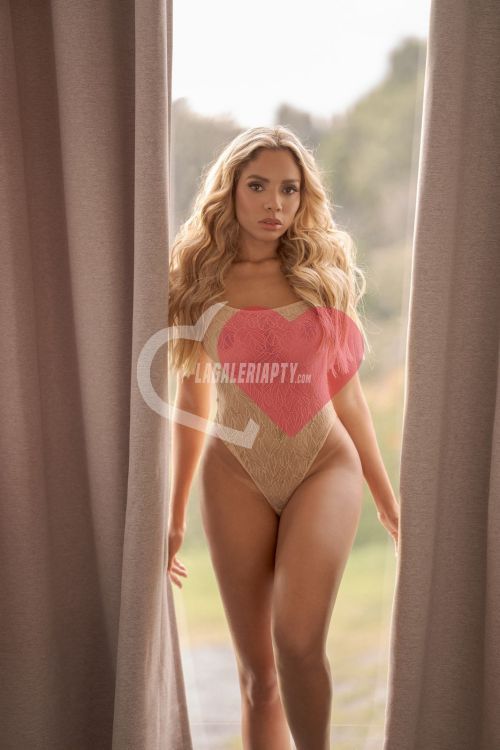 Alb&uacute;m Foto 35002 de Laura, Escorts en Ciudad de Panam&aacute;