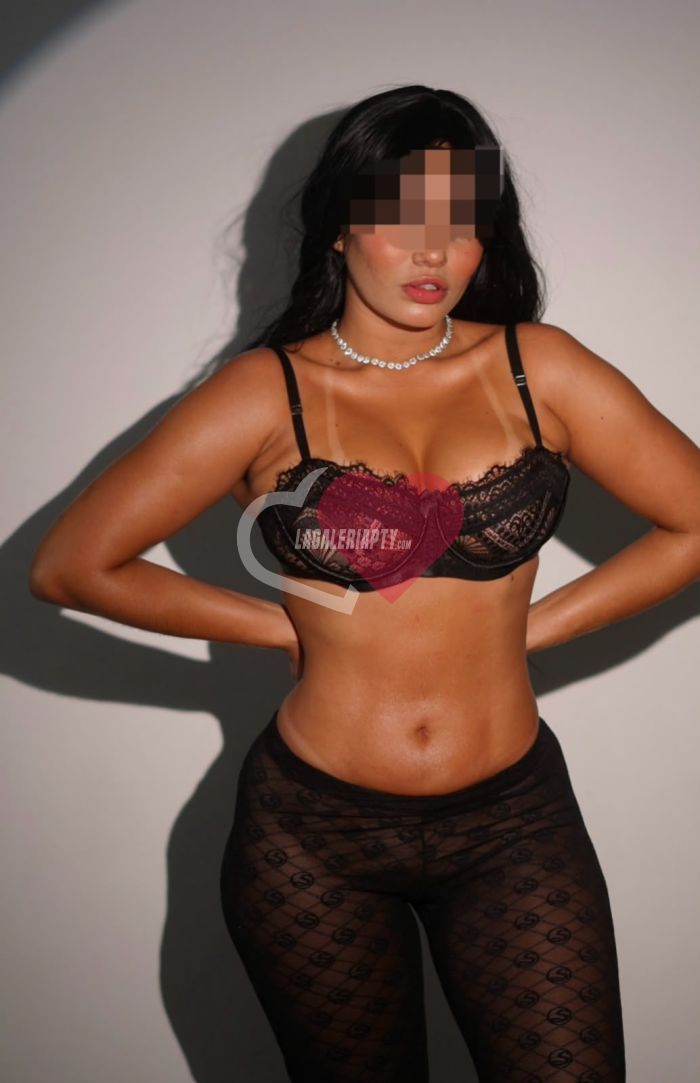 profile photo 42838 of Julieta, Call Girls Panama