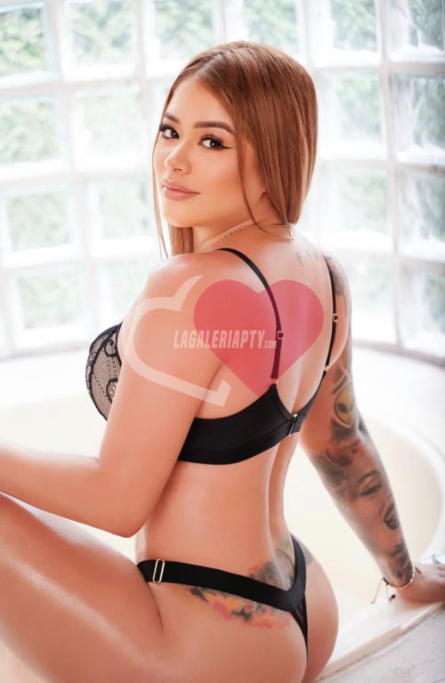 profile photo 29343 of Danna, Call Girls Panama