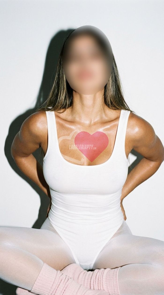 profile photo 41896 of Mia, Call Girls Panama
