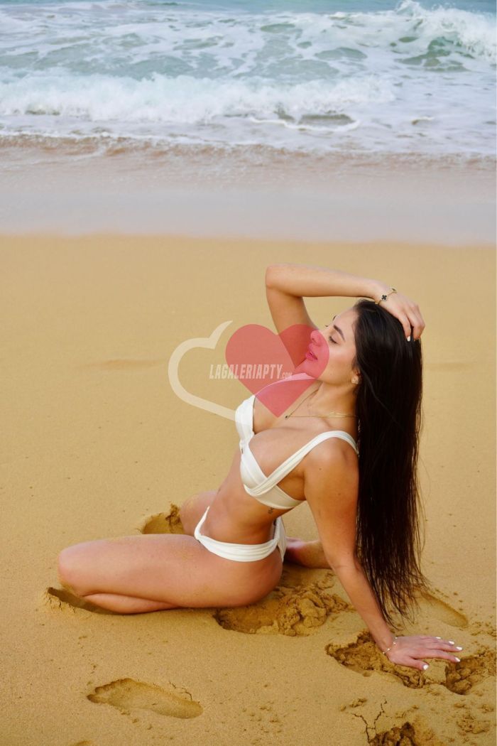 profile photo 39377 of Paulina , Call Girls Panama